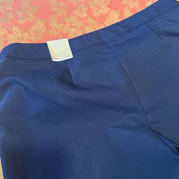 Chicos Fabulously Slimming Darcy Crop Basic Navy Pants - Picture 7 of 12